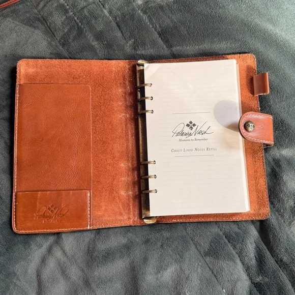 EUC, Patricia Nash Full Grain Leather Chieti Agenda/Planner - Picture 1 of 11